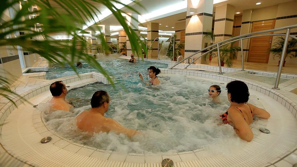 Ensana Sovata Hotel Bagian luar foto