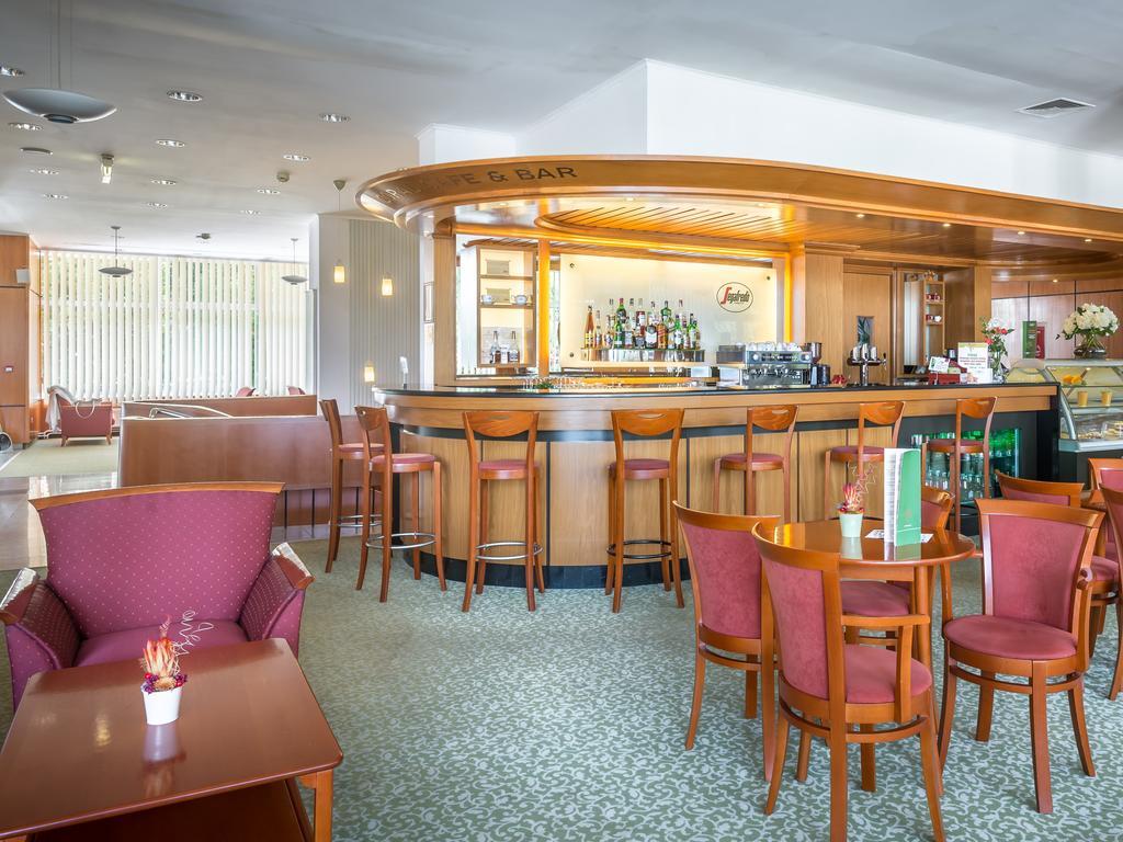 Ensana Sovata Hotel Bagian luar foto