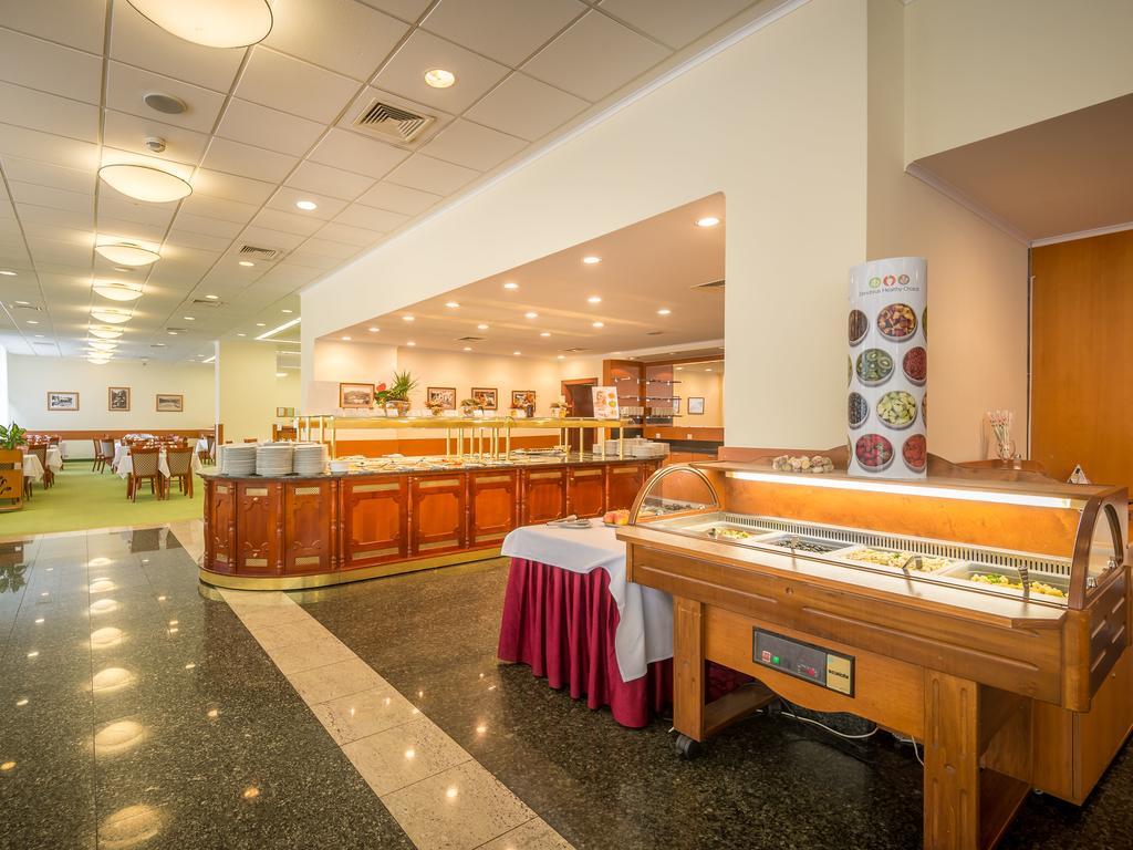 Ensana Sovata Hotel Bagian luar foto